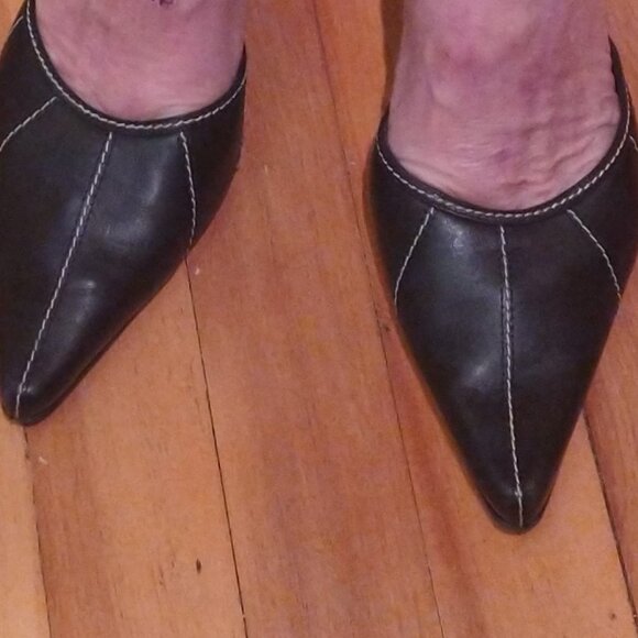 Nine West black mules white stitching - Picture 2 of 4